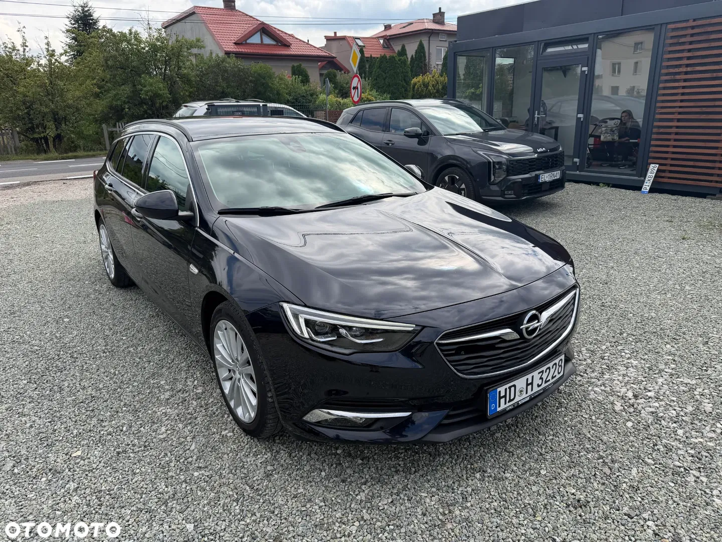 2018 Opel Insignia 1.5 Direct InjectionTurbo Business Edition, photograph 3