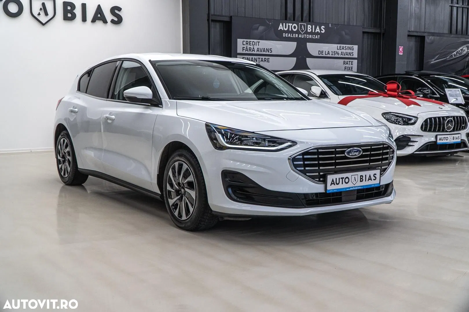 2023 Ford Focus 1.0 EcoBoost MHEV Titanium, photograph 3