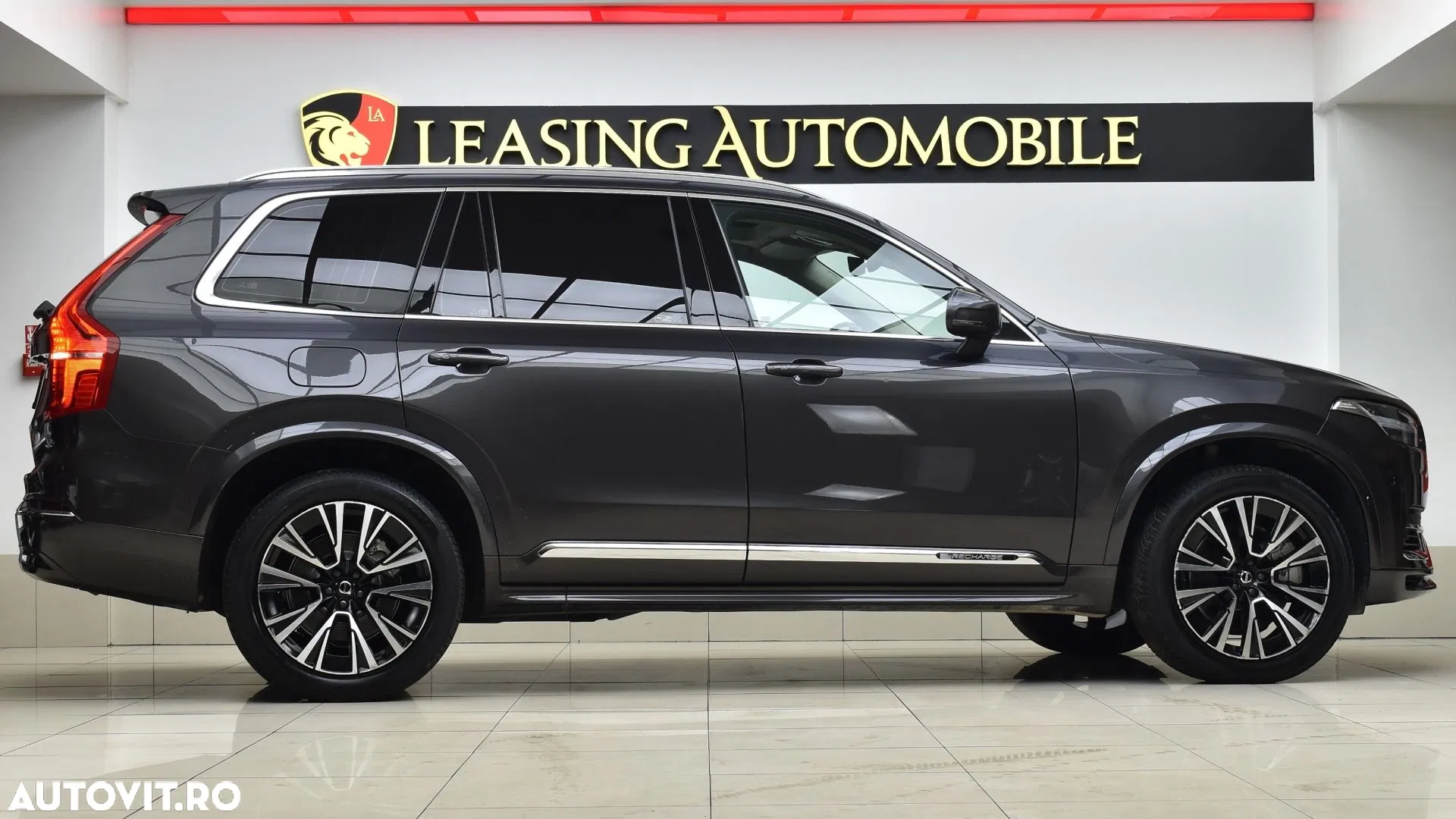 2023 Volvo XC 90 T8 AWD Recharge Ultimate Dark, photograph 6