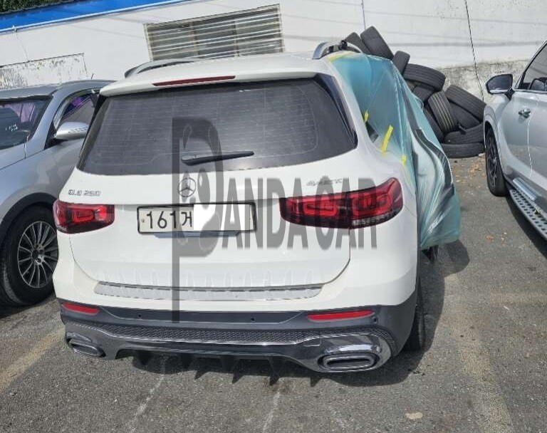 2020 Mercedes-Benz GLB250 4MATIC, photograph 1