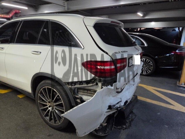 2017 Mercedes-Benz GLC250 d 4Matic, photograph 5