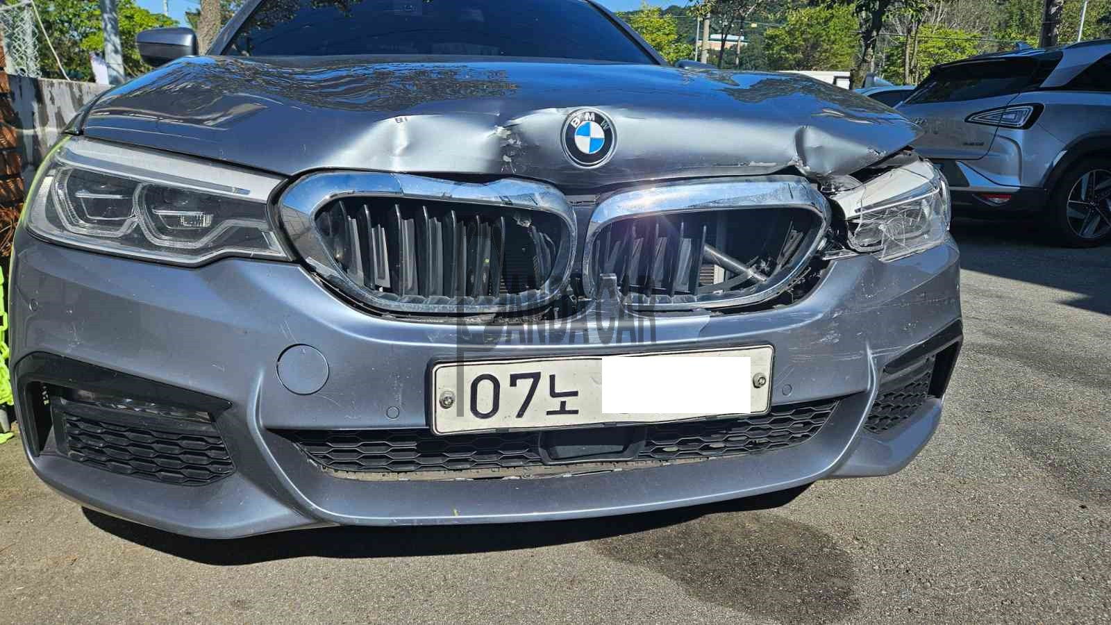 2017 BMW 530i xDrive, photograph 1
