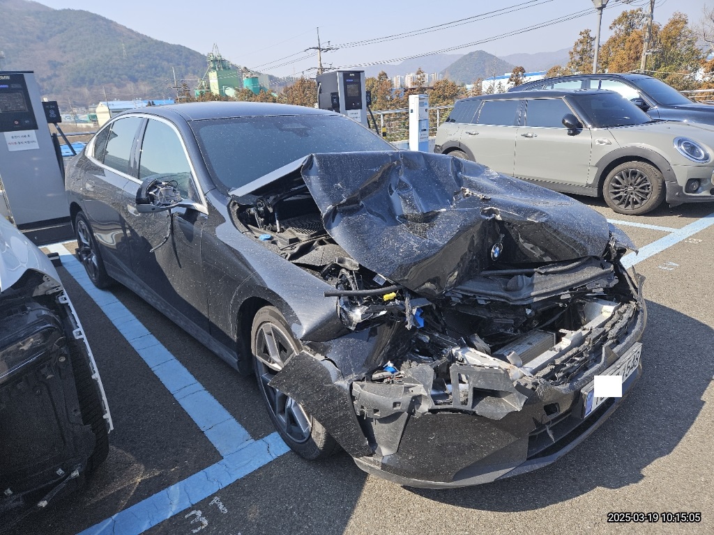 2024 BMW 523d, photograph 5