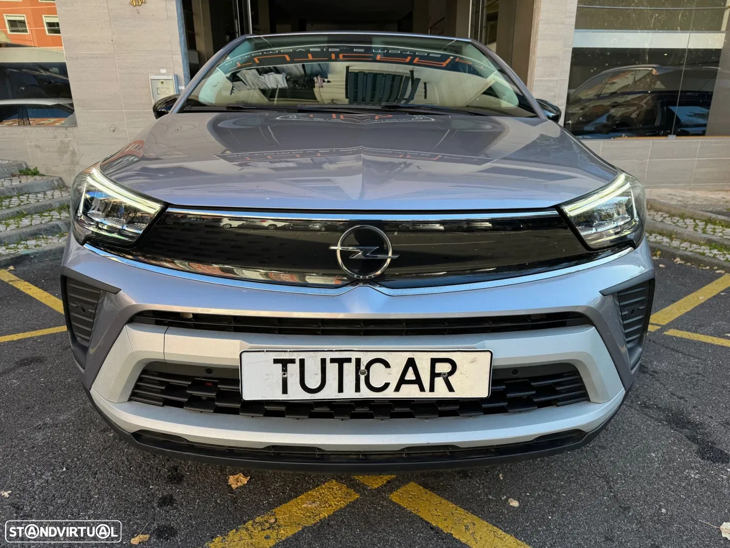 2022 Opel Crossland 1.2 T Elegance, photograph 2