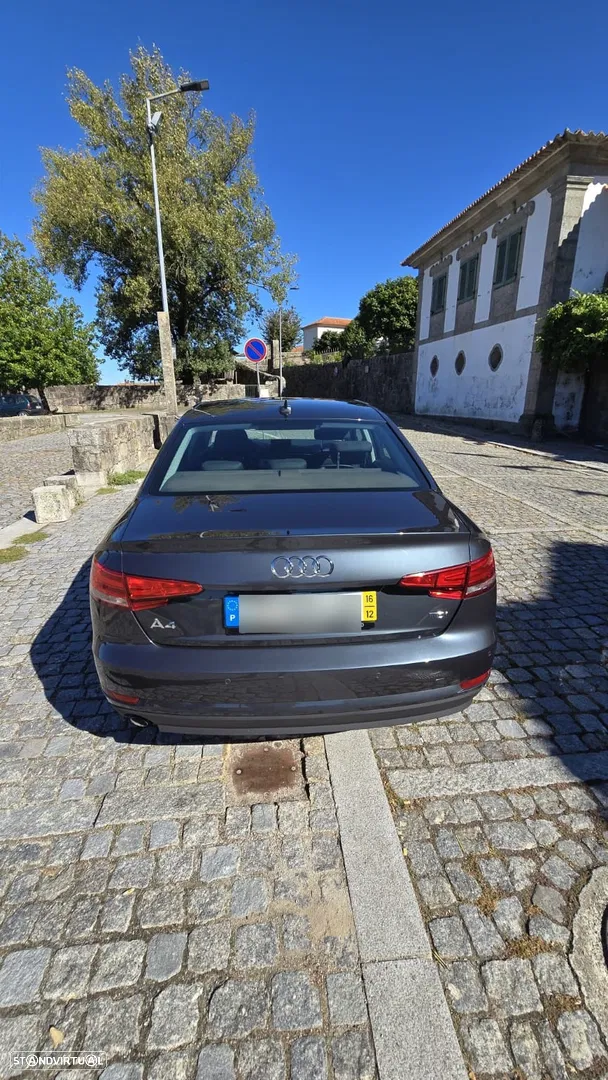 2016 Audi A4, photograph 2