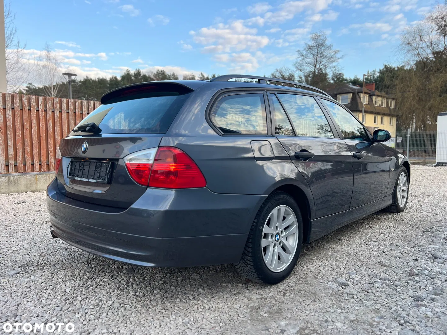 2005 BMW Seria 3 320d, photograph 6