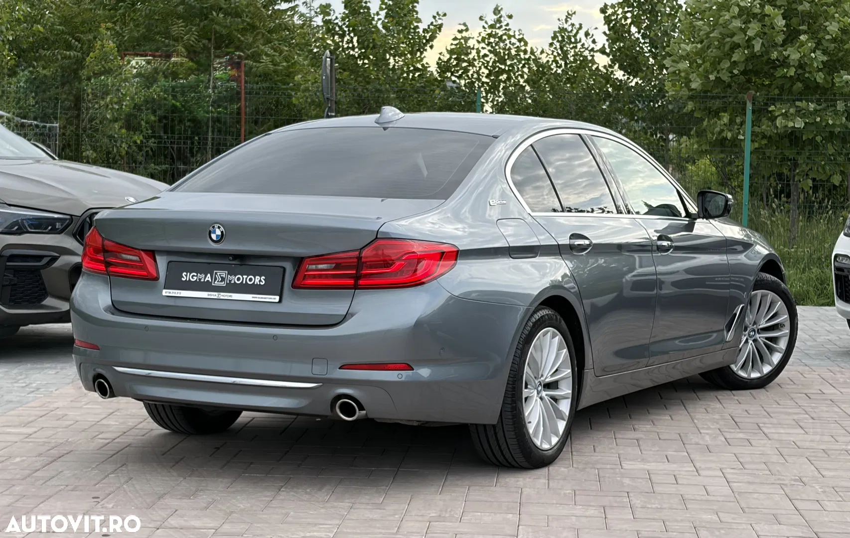 2017 BMW Seria 5, photograph 4