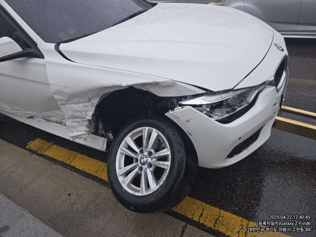 2017 BMW 320d EfficientDynamics Edition, photograph 3