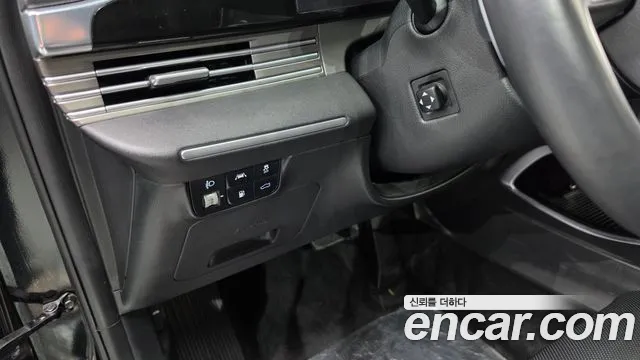 Hyundai Grandeur Exclusive — photo 1 of 30
