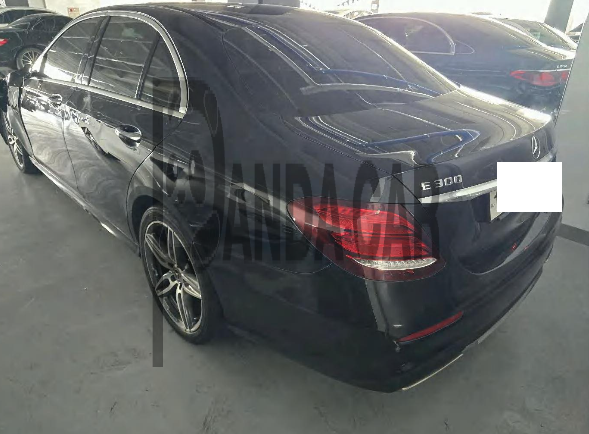 2019 Mercedes-Benz E300, photograph 3