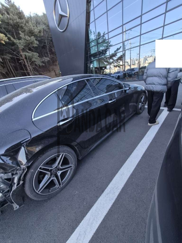 2020 Mercedes-Benz CLS300 d, photograph 5