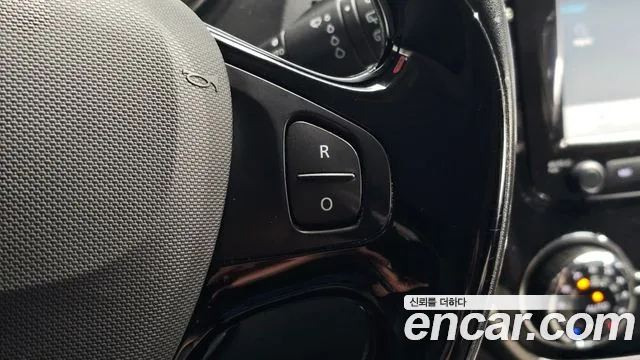 2015 Renault-KoreaSamsung QM3 LE, photograph 8
