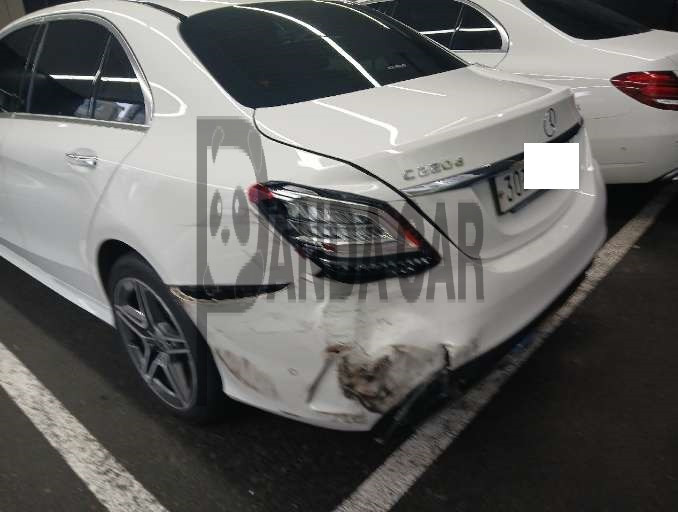2019 Mercedes-Benz C220 d 4Matic, photograph 4