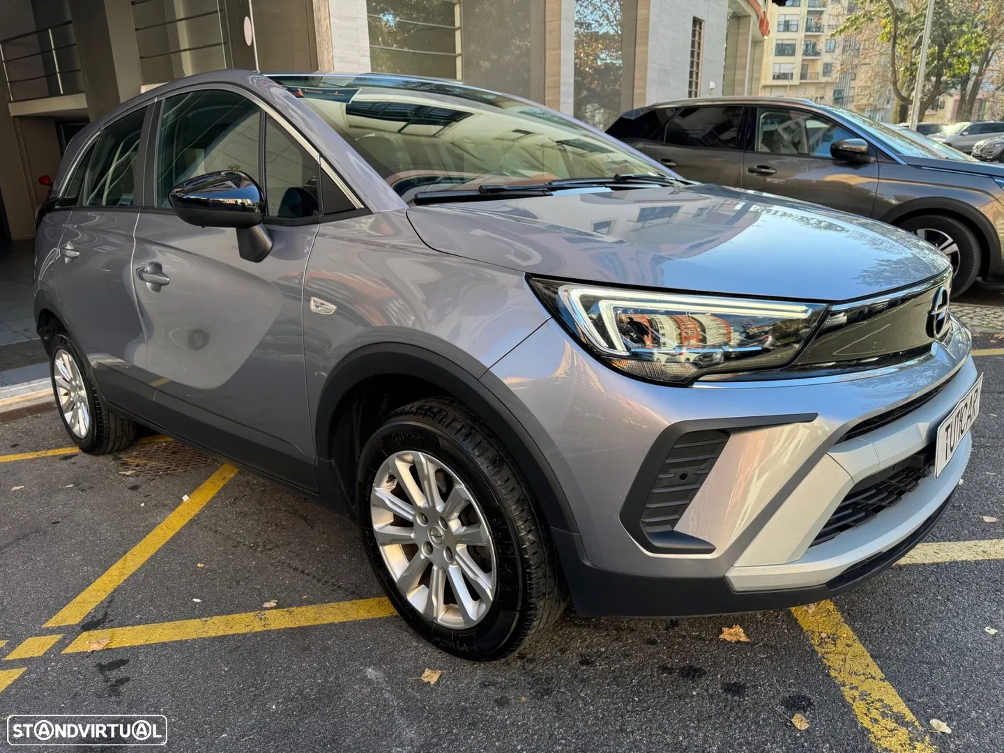 2022 Opel Crossland 1.2 T Elegance, photograph 3