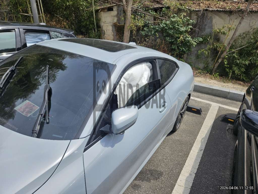 2024 BMW 420i Coupe, photograph 4
