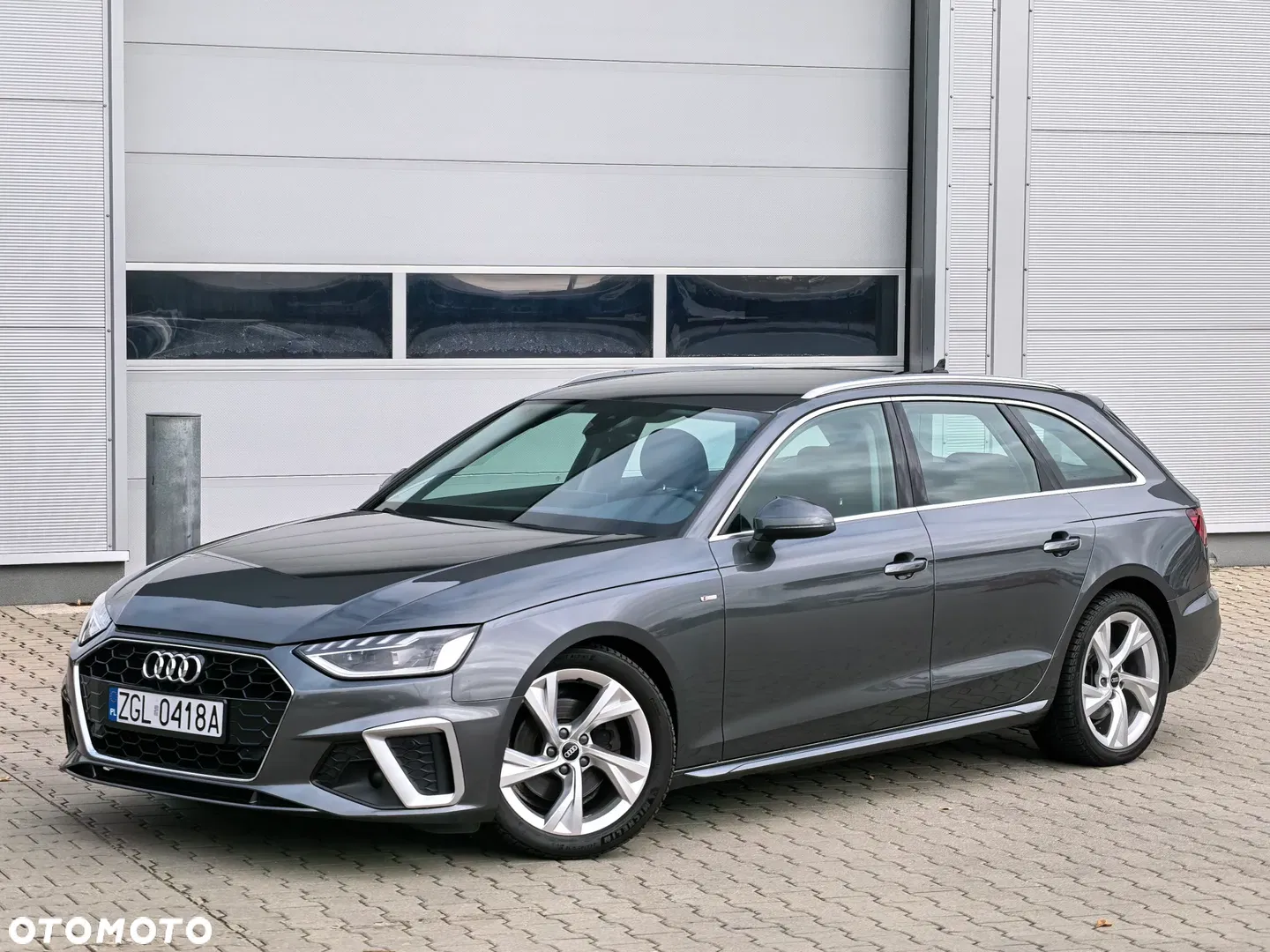 2021 Audi A4 Avant 30 TDI S tronic S line, photograph 2