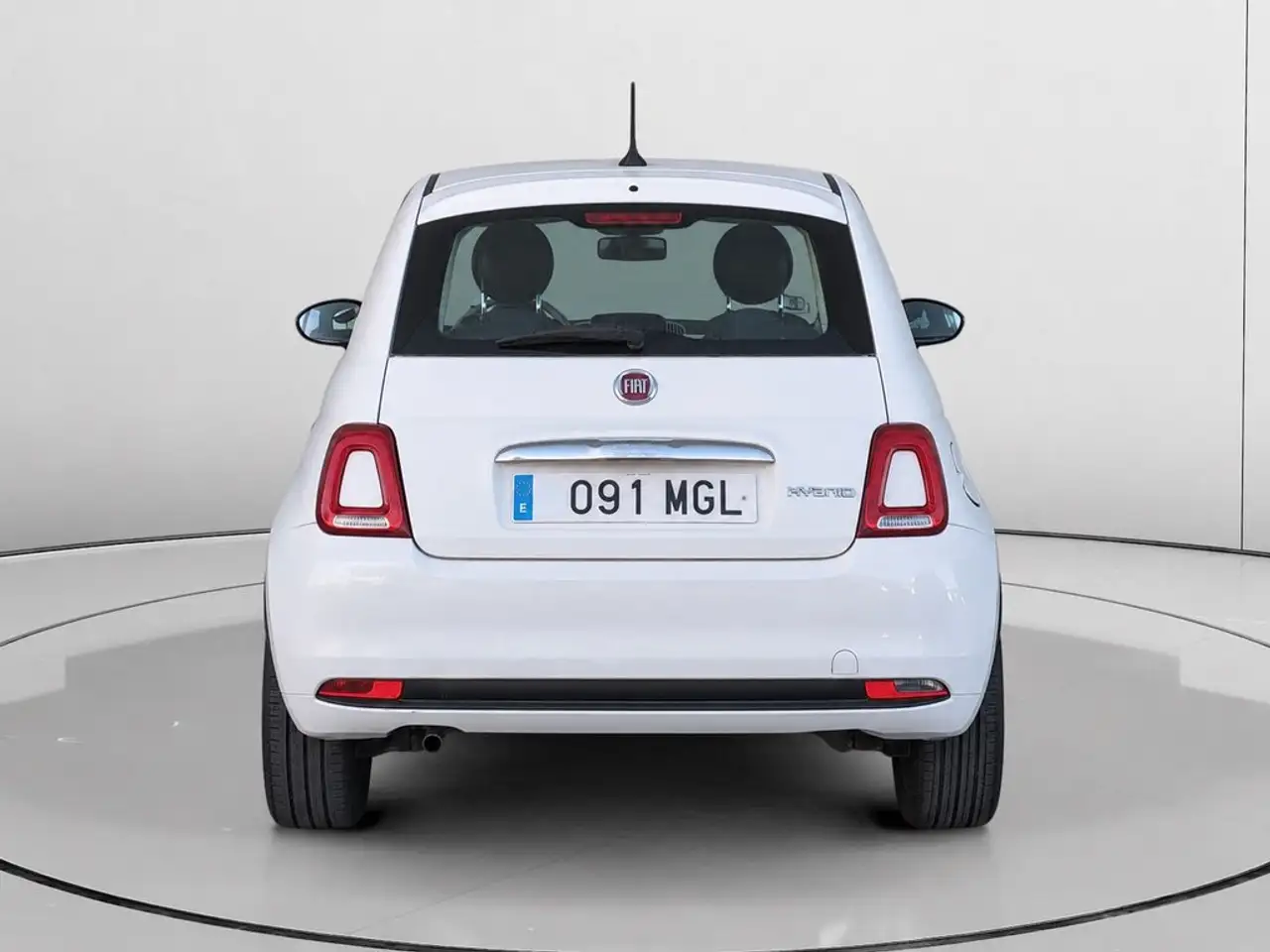 2023 Fiat 500 1.0 Hybrid Club 52kW, photograph 4