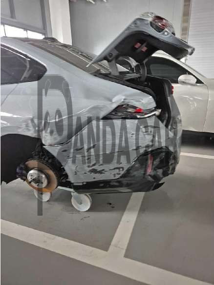 2025 BMW i5 eDrive40, photograph 2