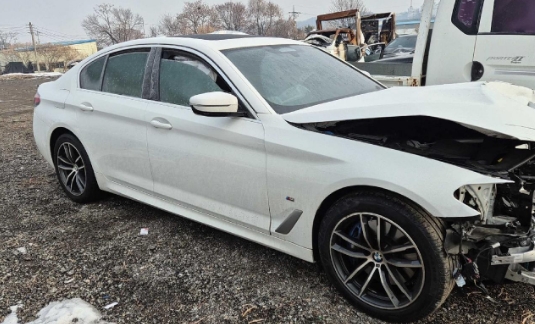 2022 BMW 520i, photograph 5