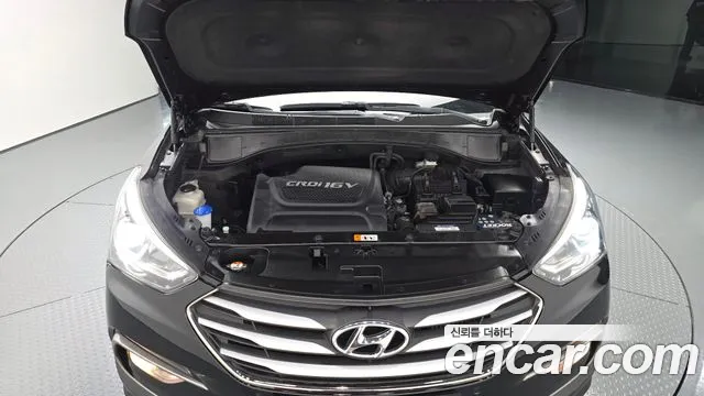 2016 Hyundai Santafe Diesel 2.0 2WD, photograph 1