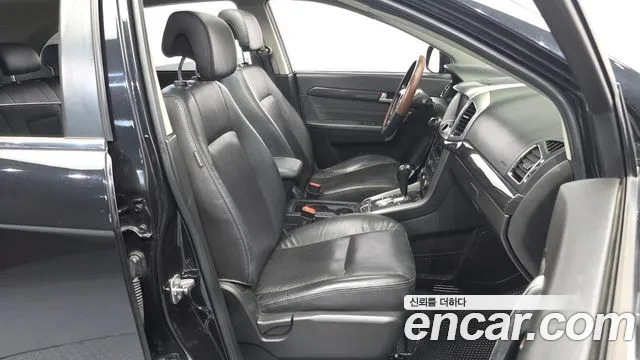 ChevroletGMDaewoo Captiva 2WD LT Premium — photo 1 of 31