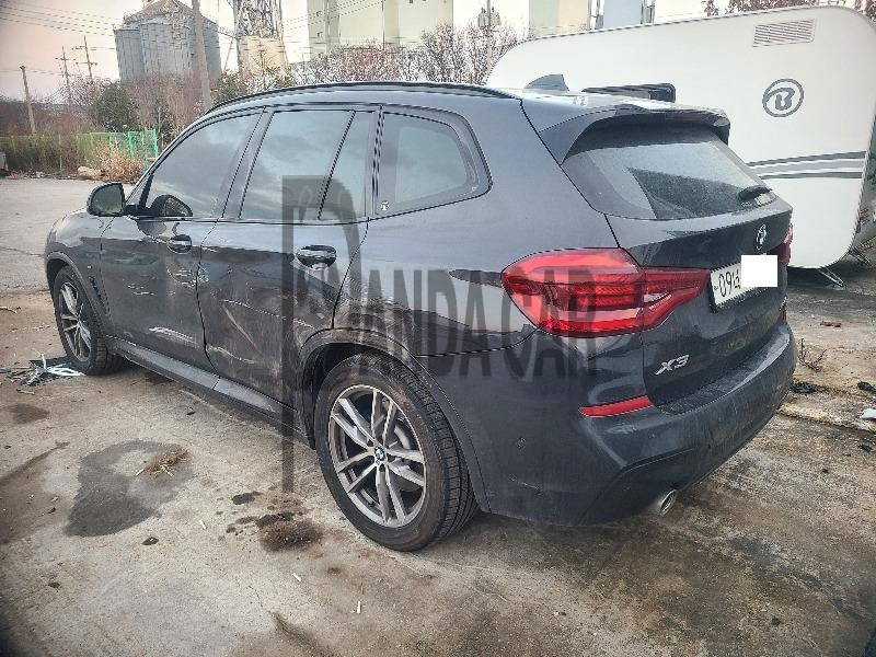 2018 BMW X3 xDrive20d, photograph 2