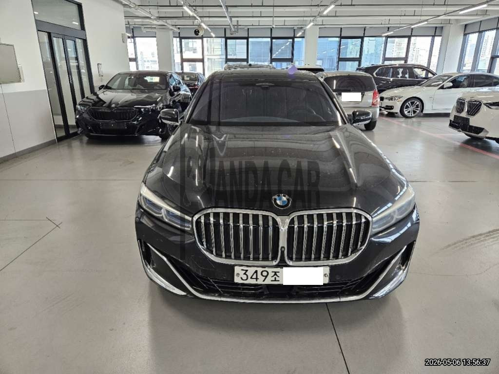 2020 BMW M760Li xDrive Modell V12 Excellence, photograph 1