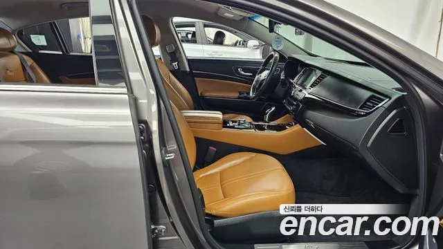Kia K9 3.8 GDI VIP — photo 1 of 31