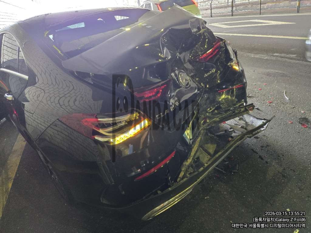 2023 Mercedes-Benz CLA250 4MATIC, photograph 4