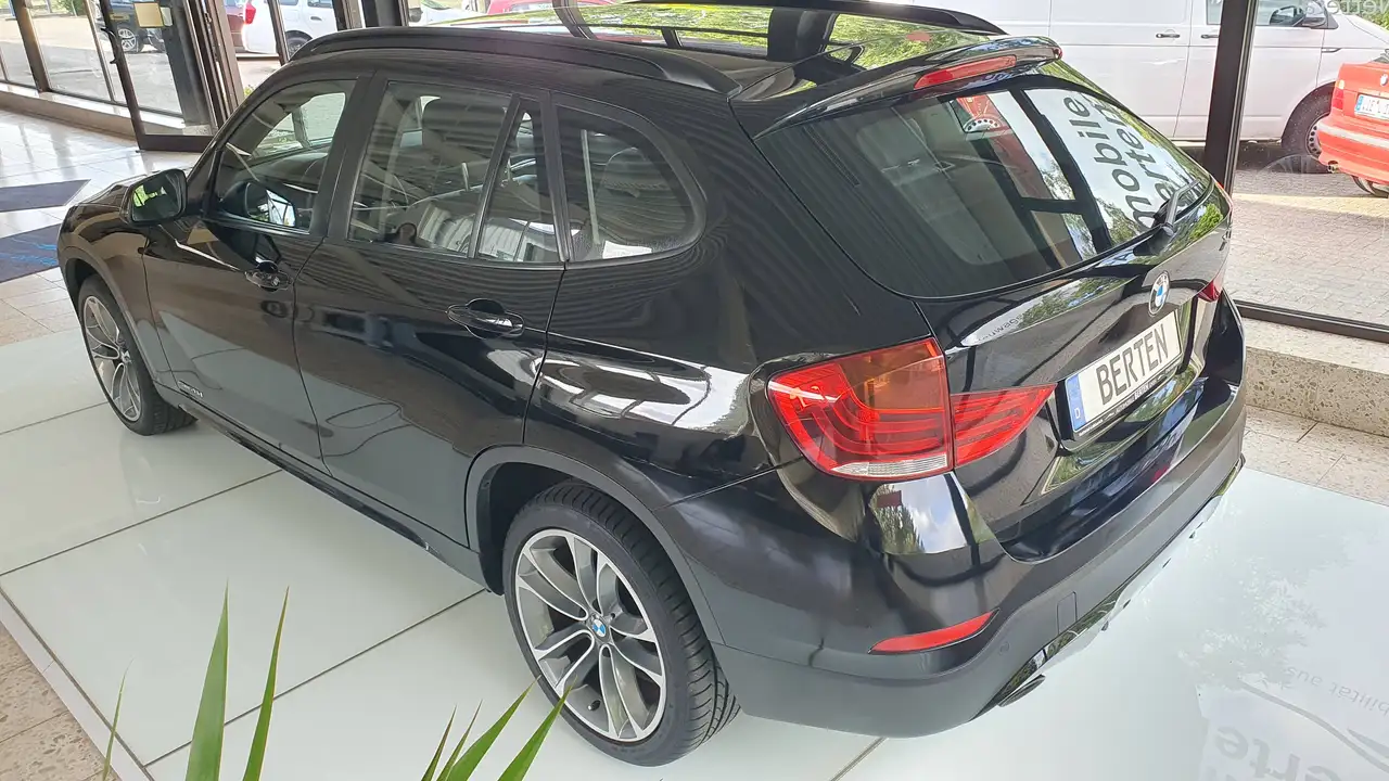 2012 BMW X1 sDrive 20 d, Sport Line, Automatik, AHK, SHZ, PDC vo. + hi., Leder, Klimaautomatik, usw..., photograph 3
