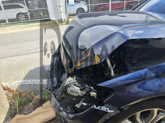 2017 Mercedes-Benz C200, photograph 2