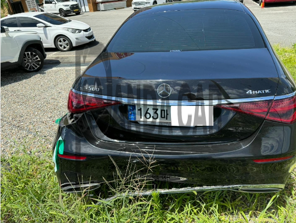 2023 Mercedes-Benz S450 4MATIC, photograph 3