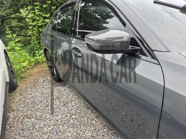 2026 BMW 320i, photograph 4