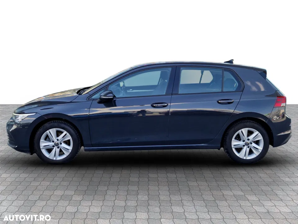 2021 Volkswagen Golf 1.0 TSI Life, photograph 2