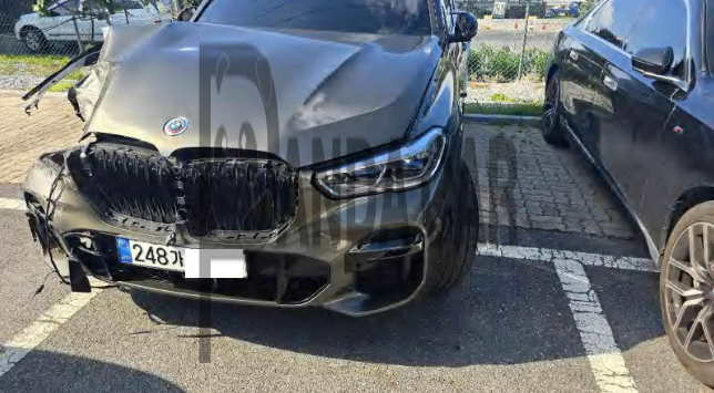 2022 BMW X5 xDrive40i, photograph 2
