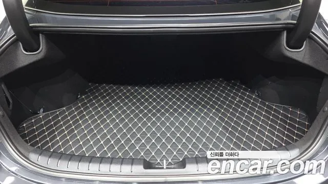 2017 Hyundai Grandeur 2.4 Premium, photograph 7