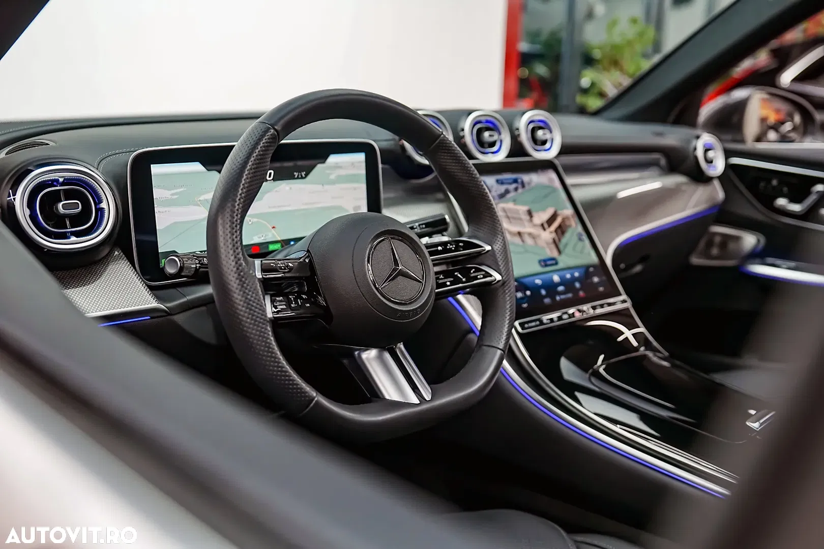 2023 Mercedes-Benz GLC 300 e 4Matic 9G-TRONIC, photograph 12