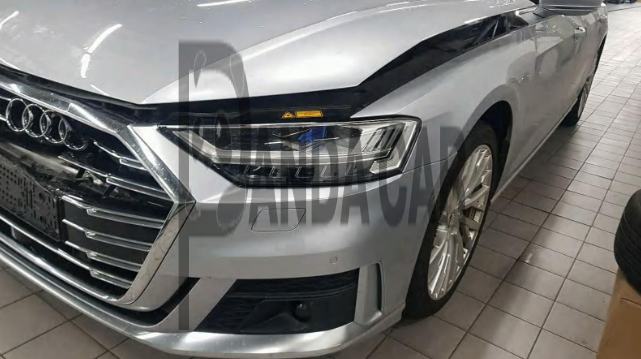 2020 Audi A8L 55 TFSI quattro, photograph 4