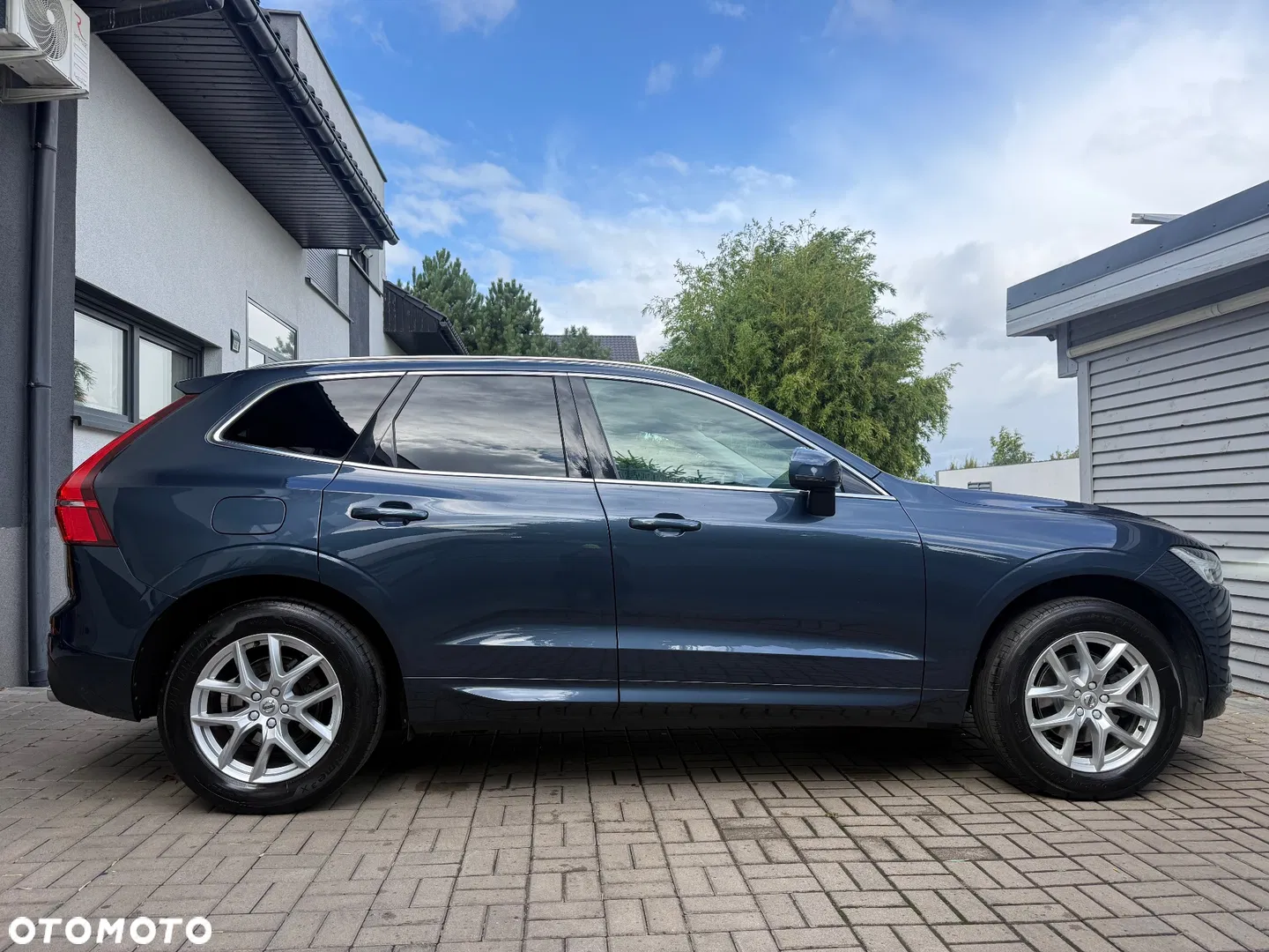 2020 Volvo XC 60 D3 Momentum Pro, photograph 5