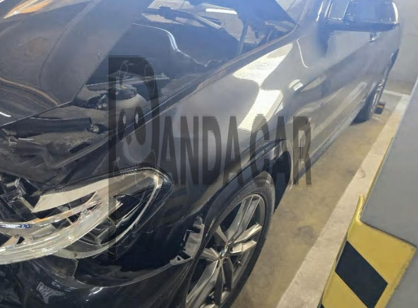 2020 BMW X4 xDrive20d M Sport Package, photograph 2