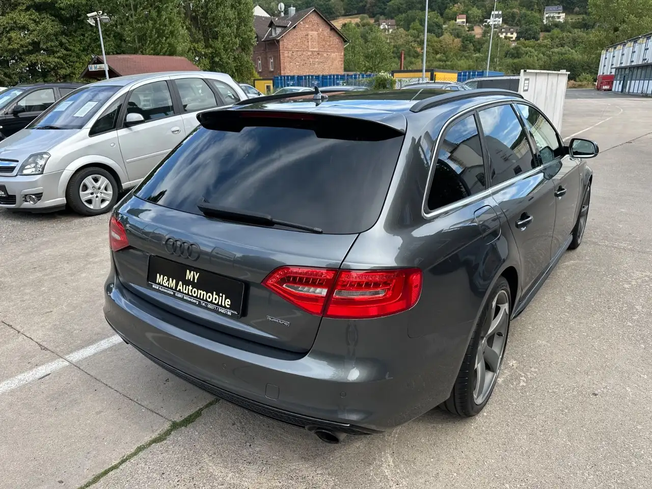 2015 Audi A4 1.8 Avant Ambition quattro/S-Line 19 Zoll, photograph 3