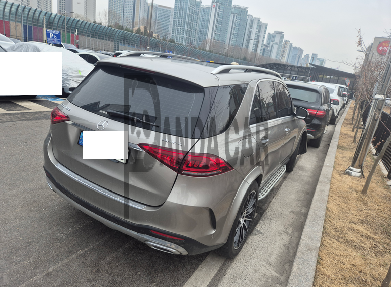 2023 Mercedes-Benz GLE450 4MATIC, photograph 4