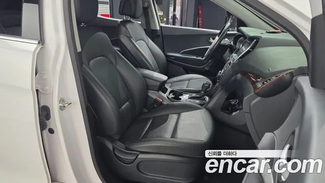 2016 Hyundai Santafe Diesel 2.0 2WD, photograph 6