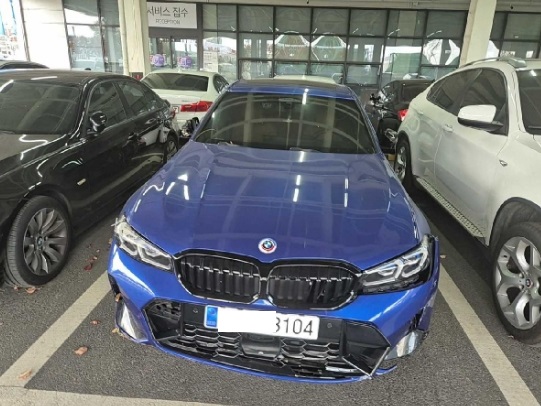 2023 BMW 320i, photograph 1