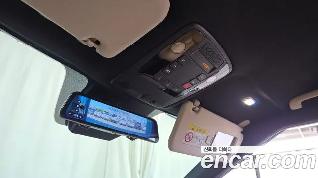 Kia Canival Gasoline 9-seater Limousine(Special vehicle) — photo 1 of 34