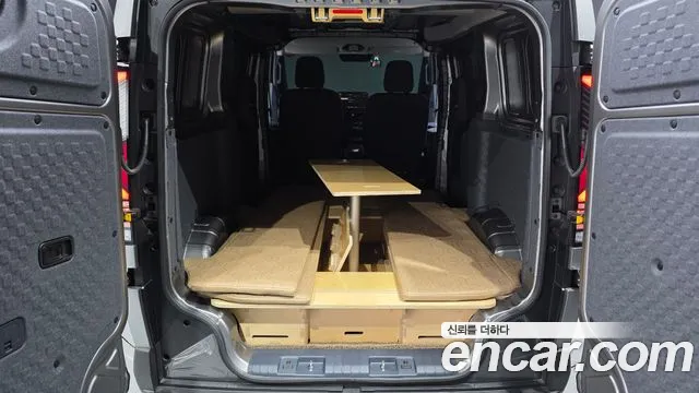 2025 Kia PV5 Cargo, photograph 9