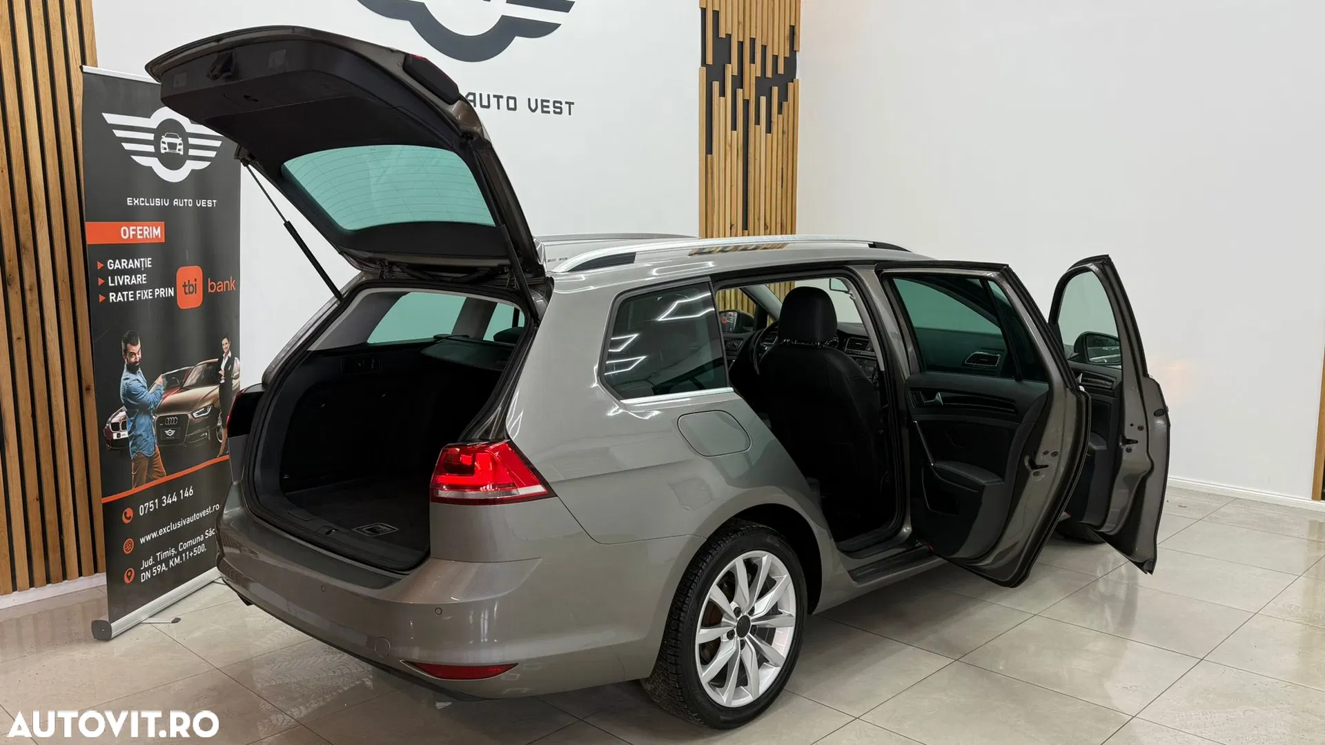 2014 Volkswagen Golf, photograph 12