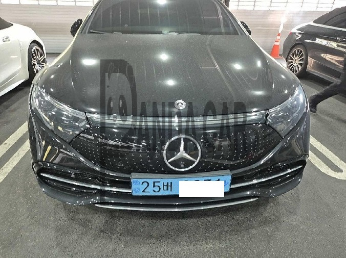 2023 Mercedes-Benz EQS450 +, photograph 5