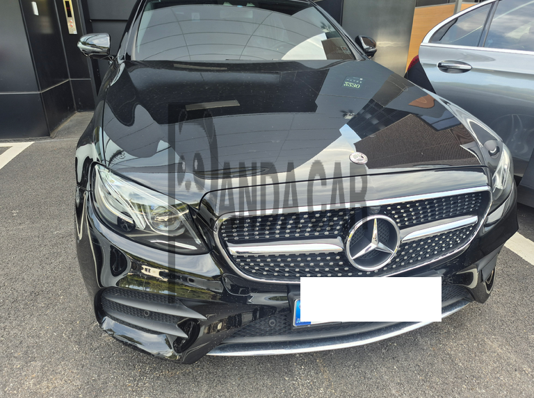 2019 Mercedes-Benz E300, photograph 2