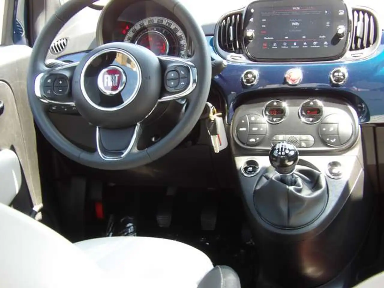 2023 Fiat 500 500 1.0i Dolcevita Hybride, photograph 8